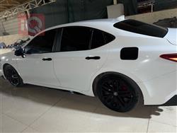 تۆیۆتا کامری